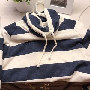H&M Striped Sweatshirt